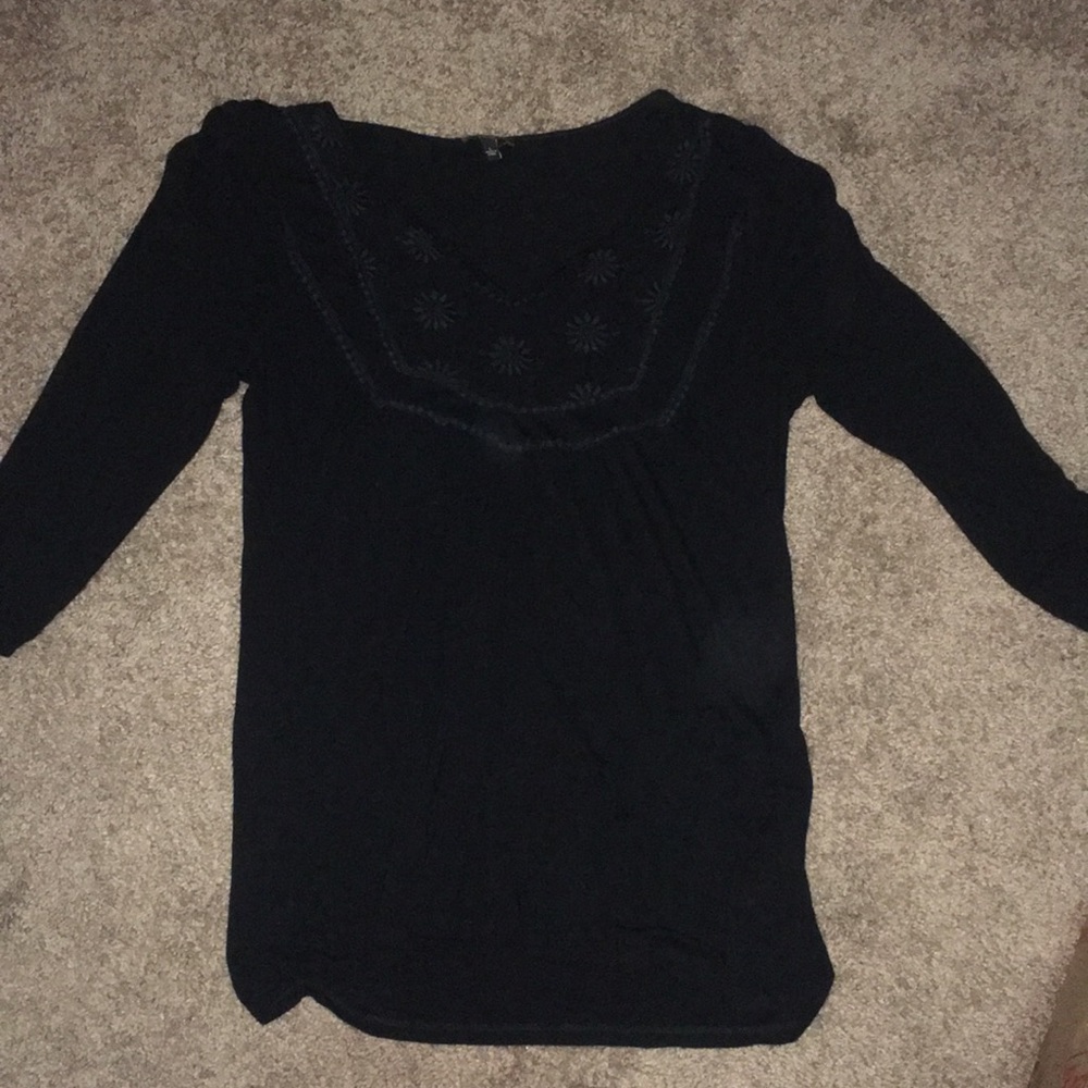 Cute black top